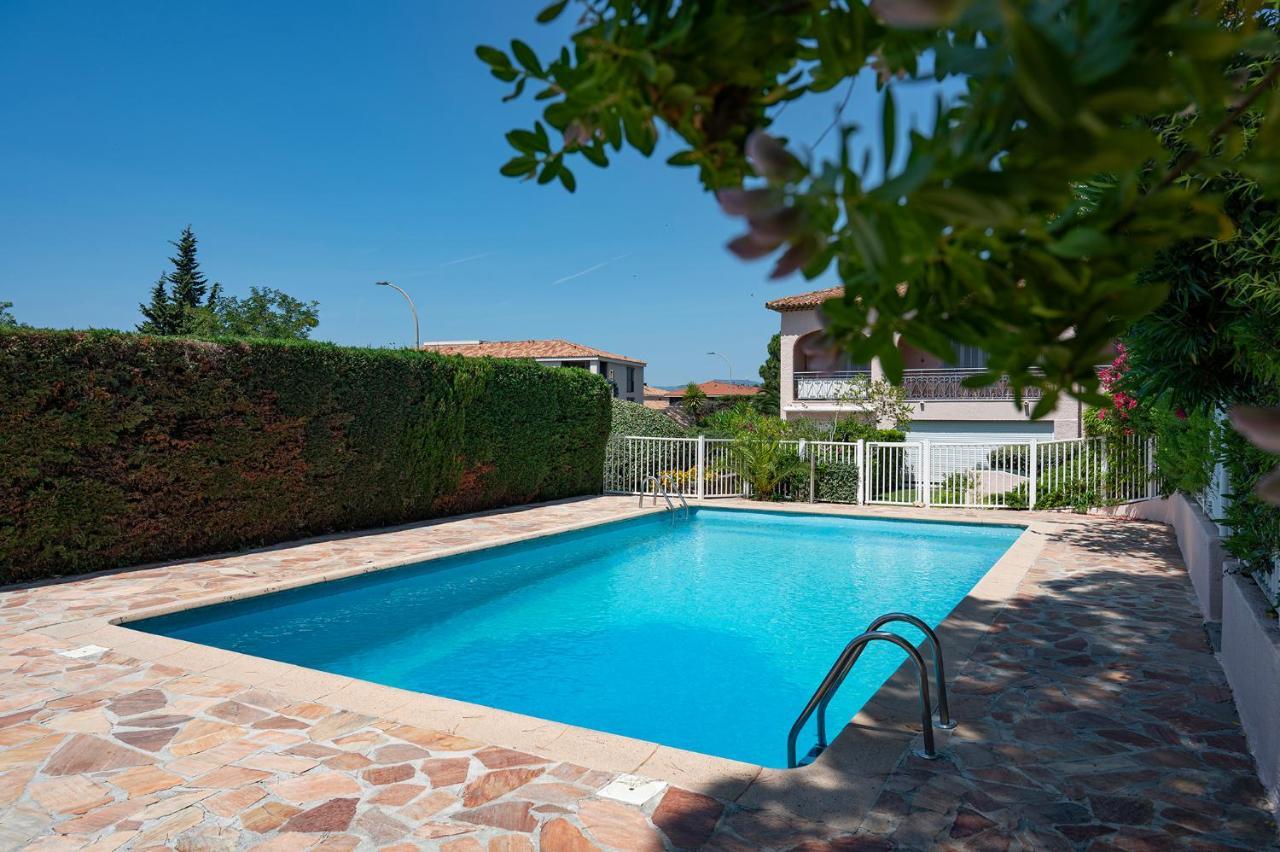 Charmant Studio Saint-Tropez Exterior foto